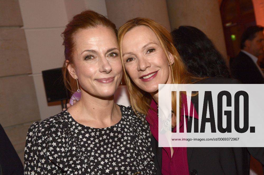 Claudia Michelsen und Katja Flint bei der ARD Blue Hour 2016 Party im Rahmen der Berlinale 2016 66. Internationale Filmfestspiele Berlin im Museum für Kommunikation. Berlin, 12.02.2016 Foto:xC.xNiehausx xFuturexImage