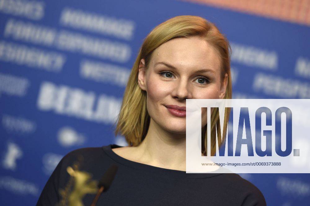 Schauspielerin Rosalie Thomass während der Pressekonferenz zum Film -FUKUSHIMA, MON AMOUR- anlässlich der 66. Internationalen Filmfestspiele Berlin 66. Internationale Filmfestspiele in Berlin IFB2016