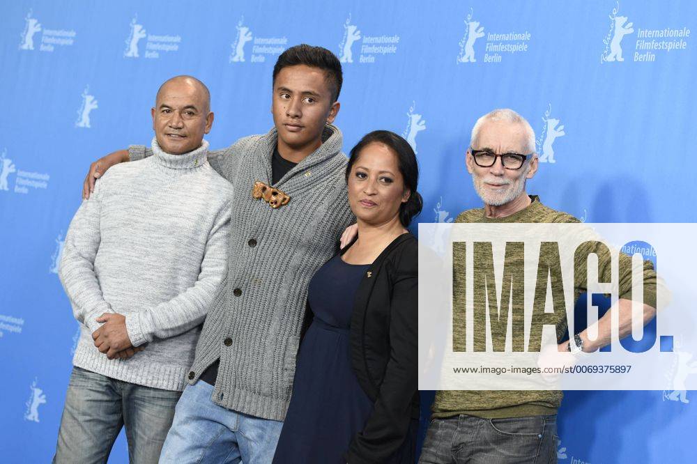 Schauspieler Temuera Morrison, Schauspieler Akuhata Keefe, Schauspielerin Nancy Brunning und Regisseur Lee Tamahori während des Photocalls zum Film -MAHANA- anlässlich der 66. Internationalen Filmfestspiele Berlin 66. Internationale Filmfestspiele in Berlin IFB2016