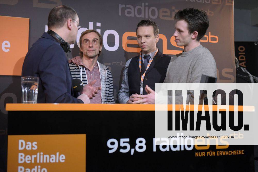 Moderator Knut Elstermann mit Schauspieler Andre M. Hennicke, Regisseur Piotr J. Lewandowski und Schauspieler Jannis Niewöhner beim RadioEins Berlinale-Nighttalk am Rande der 66. Internationalen Filmfestspiele Berlin 66. Internationale Filmfestspiele in Berlin IFB2016