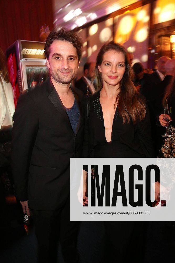 Yvonne Catterfeld und Oliver Wnuk beim Empfang vom Medienboard Berlin Brandenburg im Rahmen der 66. Berlinale am 13.02.2016 in Berlin 66. Berlinale 2016, Medienboard Empfang in Berlin