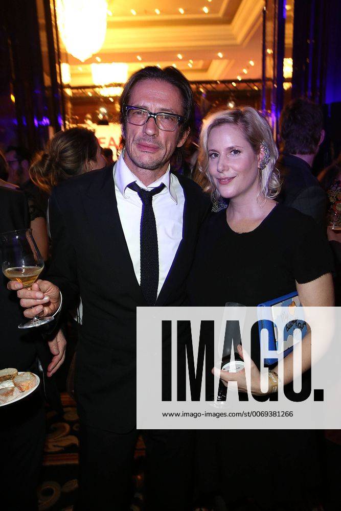 Oskar Roehler und Anika Decker beim Empfang vom Medienboard Berlin Brandenburg im Rahmen der 66. Berlinale am 13.02.2016 in Berlin 66. Berlinale 2016, Medienboard Empfang in Berlin
