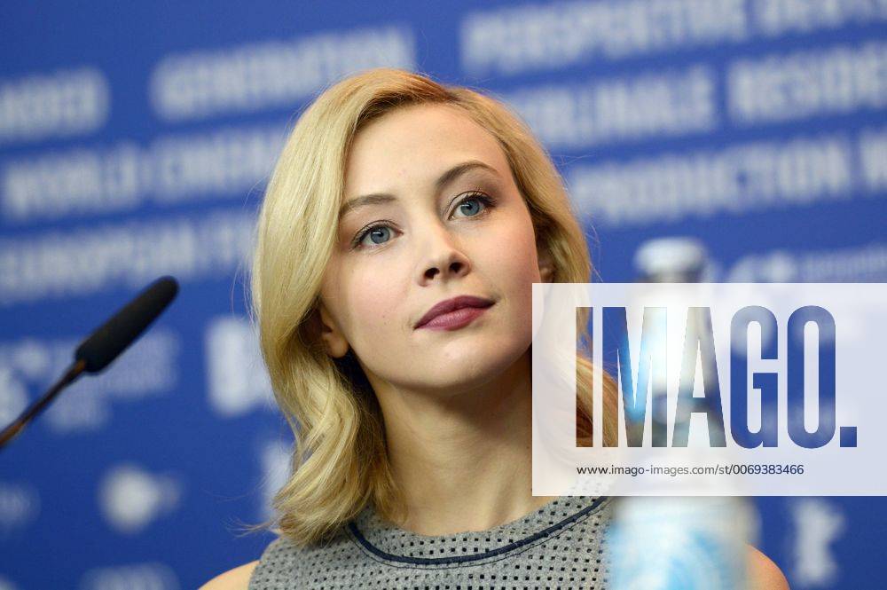 Sarah Gadon during the Indignation press conference at the 66th Berlin International Film Festival Berlinale 2016 on February 14, 2016 in Berlin, Germany. Foto:xC.xNiehausx xFuturexImage