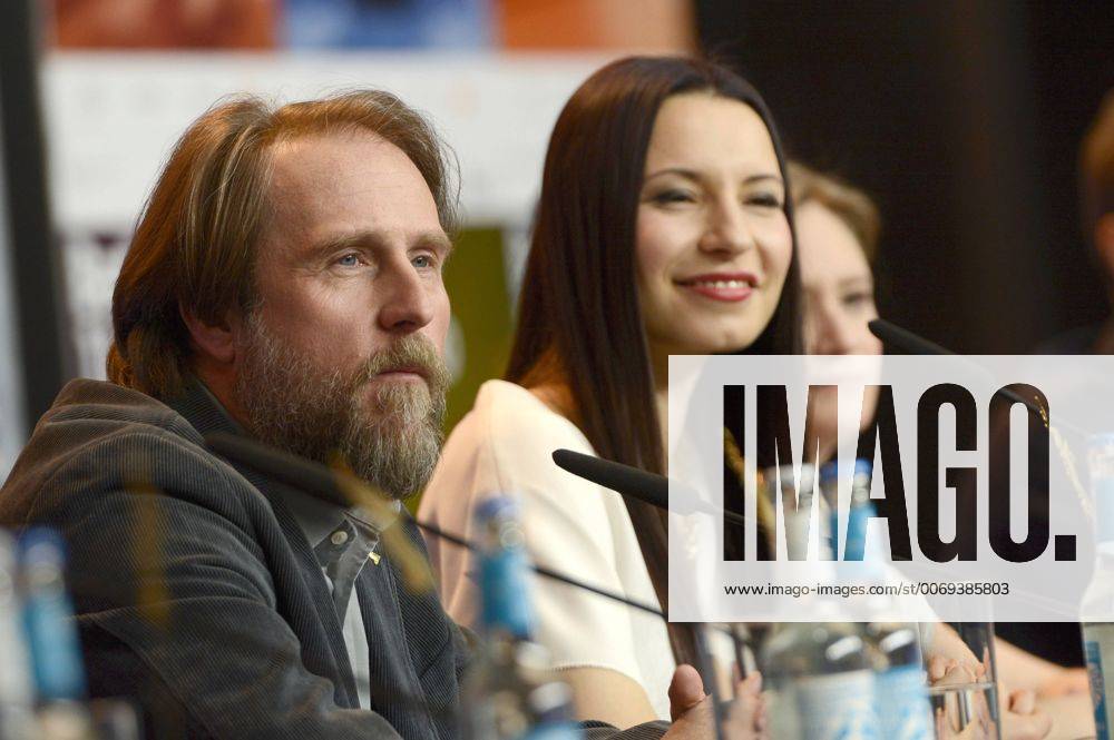 Bjarne Mädel, Anne Zohra Berrached und Julia Jentsch during the 24 Wochen press conference at the 66th Berlin International Film Festival Berlinale 2016 on February 14, 2016 in Berlin, Germany. Foto:xC.xNiehausx xFuturexImage