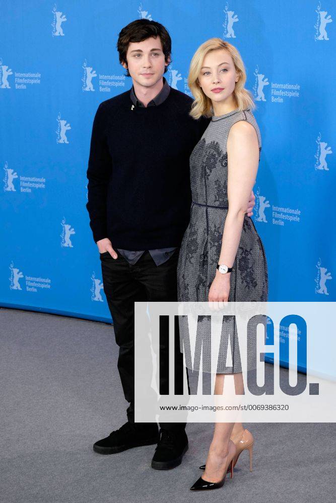 Schauspielerin Sarah Gadon und Schauspieler Logan Lerman während des Photocalls zum Film -Indignation- anlässlich der 66. Internationalen Filmfestspiele Berlin snapshot-photography K.M.Krause