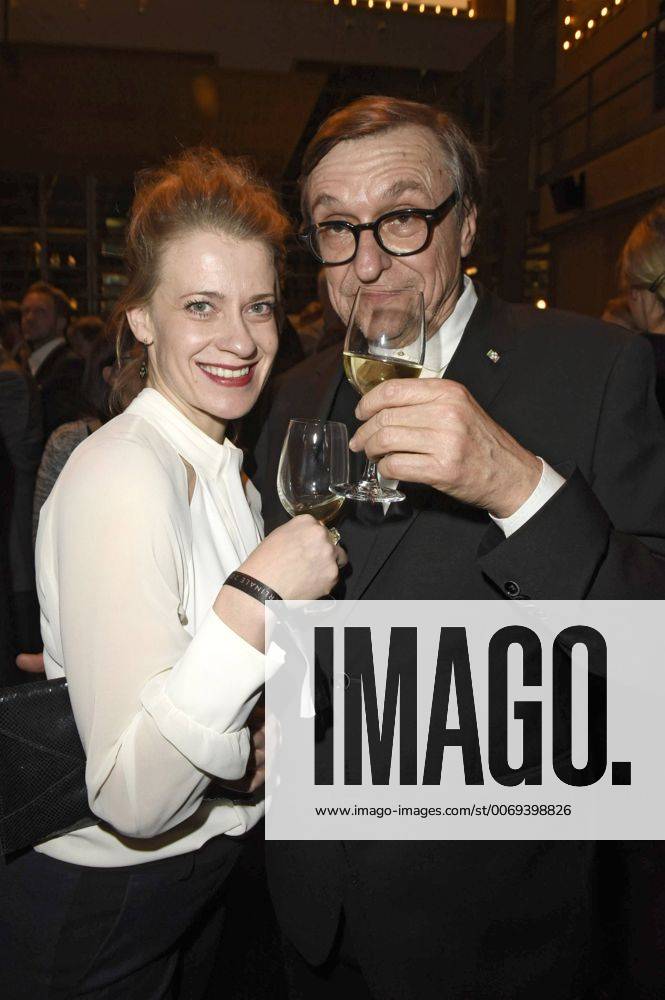 Caroline Peters and guest at the NRW Reception 2016 during the 66th Berlin International Film Festival Berlinale 2016 at Landesvertretung Nordrhein-Westfalen on February 14, 2016 in Berlin, Germany. Foto:xFredericx xFuturexImage