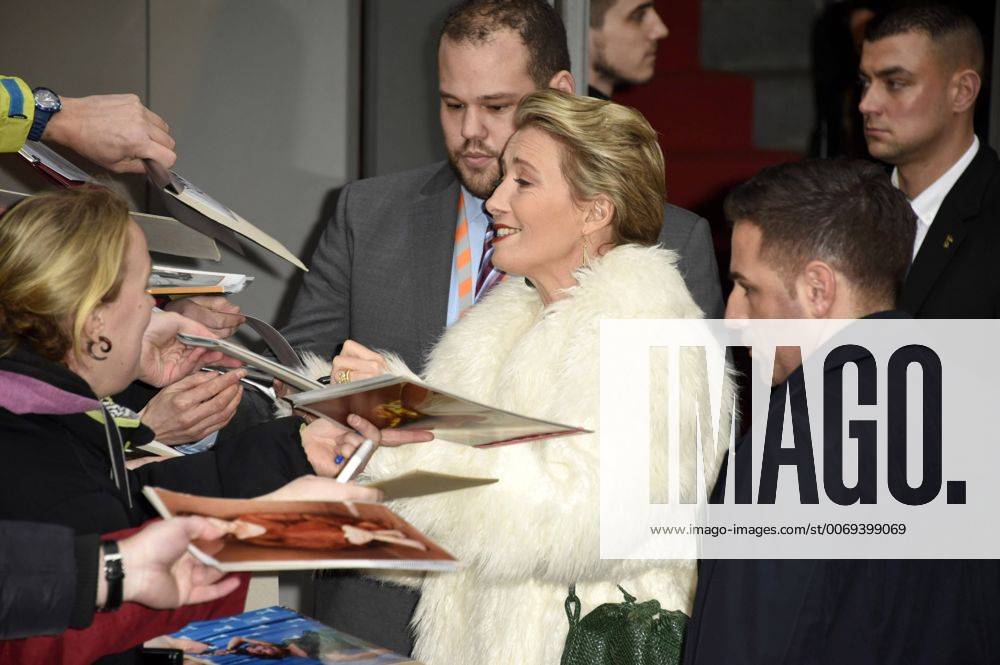 Emma Thompson arriving for the Alone In Berlin Jeder stirbt für sich allein press conference at the 66th Berlin International Film Festival Berlinale 2016 on February 15, 2016 in Berlin, Germany. Foto:xFredericx xFuturexImage