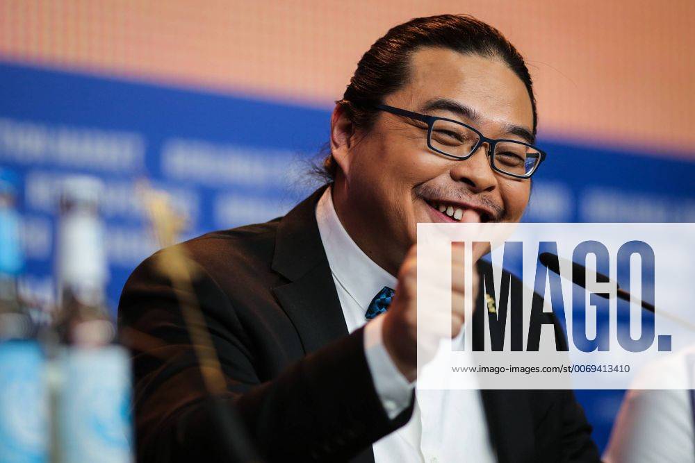 66. Berlinale: Crosscurrent PK (160215) -- BERLIN, Feb. 15, 2016 -- Director Yang Chao attends a press conference for the promotion of the movie Crosscurrent (Chang Jiang Tu) at the 66th Berlinale International Film Festival in Berlin, Germany, on Feb. 15, 2016. ) GERMANY-BERLIN-FILM FESTIVAL-CROSSCURRENT ZhangxFan