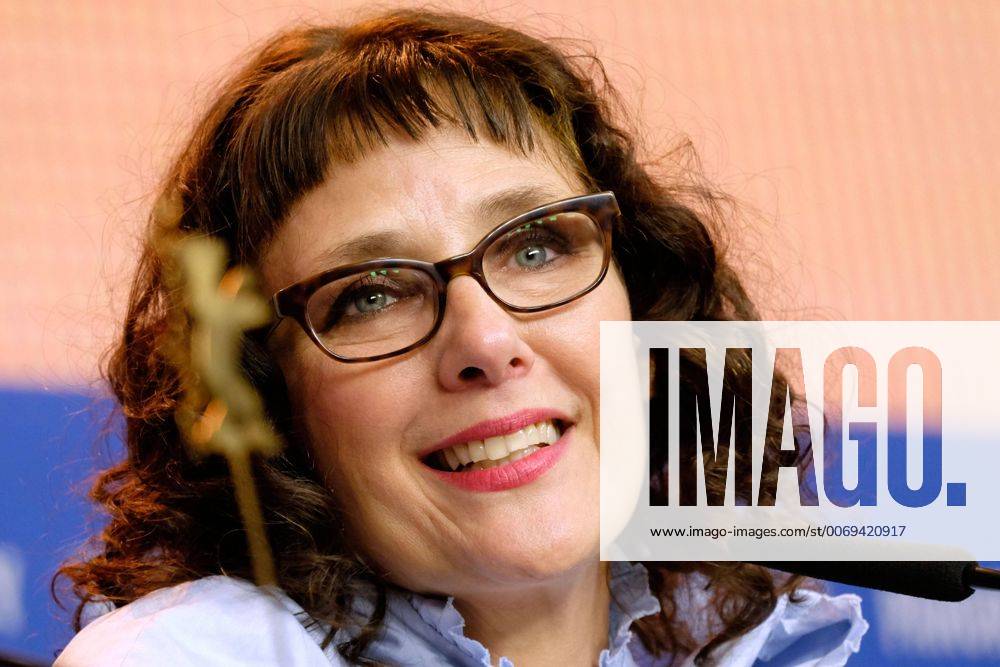 Regisseurin Rebecca Miller während der Pressekonferenz zum Film -Maggie s Plan- anlässlich der 66. Internationalen Filmfestspiele Berlin snapshot-photography K.M.Krause