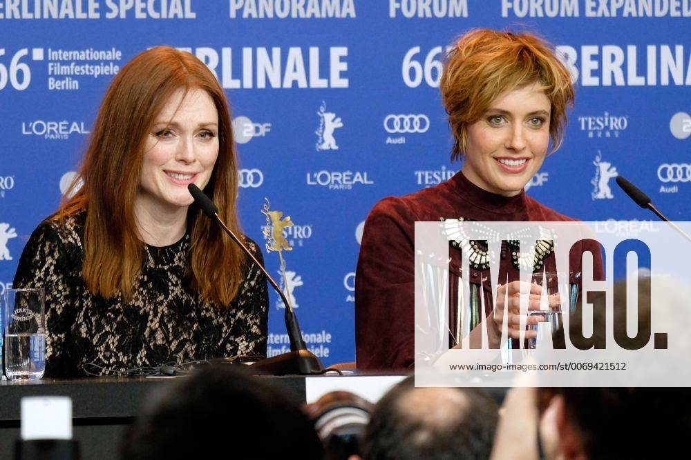 Schauspielerinnen Julianne Moore und Greta Gerwig während der Pressekonferenz zum Film -Maggie s Plan- anlässlich der 66. Internationalen Filmfestspiele Berlin snapshot-photography K.M.Krause