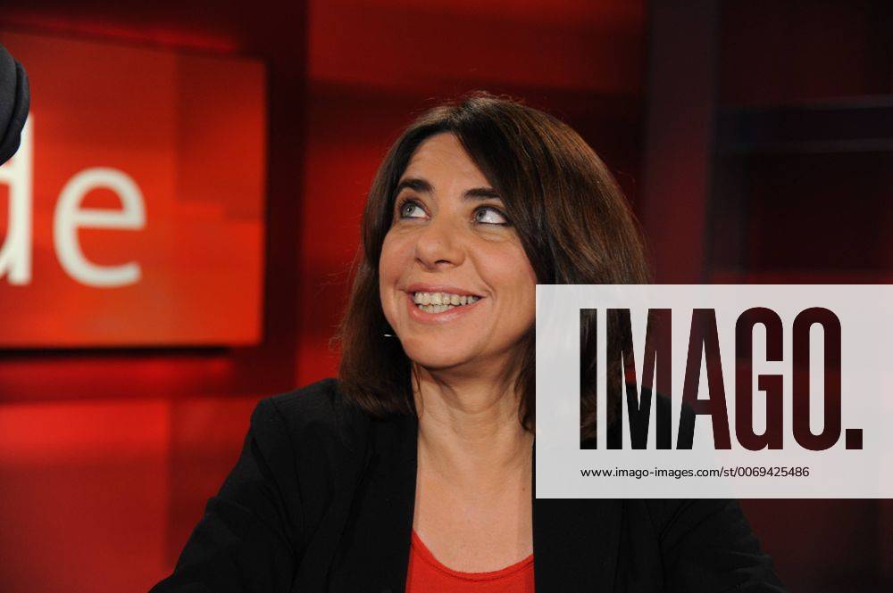 Die griechische Journalistin Kaki Bali, Chefredakteurin der linken Tageszeitung „Avgi in Athen, war von April bis Oktober 2015 Beraterin im Büro des griechischen Premierministers Alexis Tsipras zu Gast in der ARD Talkshow Hart aber Fair am 15.02.2016 in Köln.