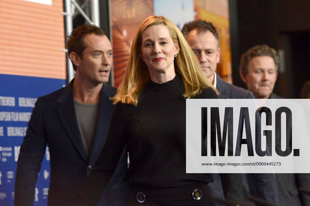 Jude Law, Laura Linney and Michael Grandage during the Genius press conference at the 66th Berlin International Film Festival Berlinale 2016 on February 16, 2016 in Berlin, Germany. Foto:xFredericx xFuturexImage