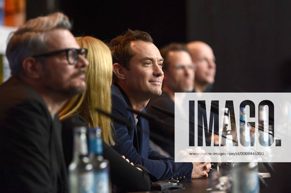 Colin Firth during the Genius press conference at the 66th Berlin International Film Festival Berlinale 2016 on February 16, 2016 in Berlin, Germany. Foto:xFredericx xFuturexImage