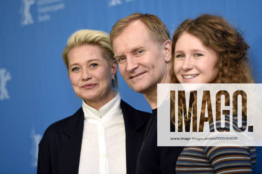 Trine Dyrholm, Ulrich Thomsen and Martha Sofie Wallstrom Hansen during the Kollektivet The Commune Die Kommune photocall at the 66th Berlin International Film Festival Berlinale 2016 on February 17, 2016 in Berlin, Germany. Foto:xC.xNiehausx xFuturexImage