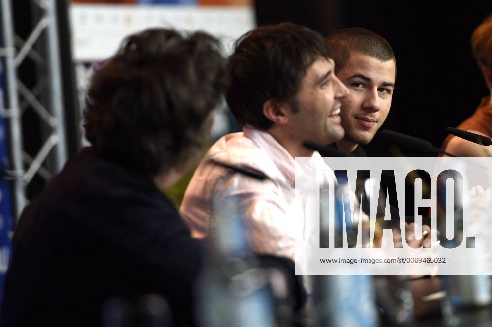 Andrew Neel und Nick Jonas during the Goat press conference at the 66th Berlin International Film Festival Berlinale 2016 on February 17, 2016 in Berlin, Germany. Foto:xC.xNiehausx xFuturexImage