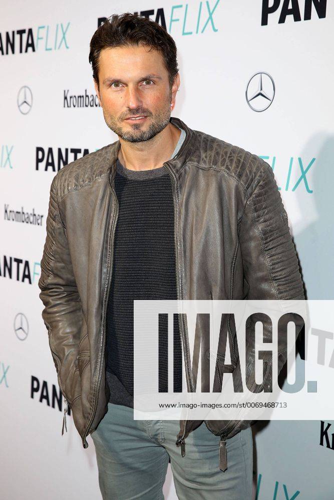 Simon Verhoeven bei der Pantaflix Berlinale Party am 17.02.2016 im Nolde Museum in Berlin Pantaflix Berlinale Party in Berlin, 2016