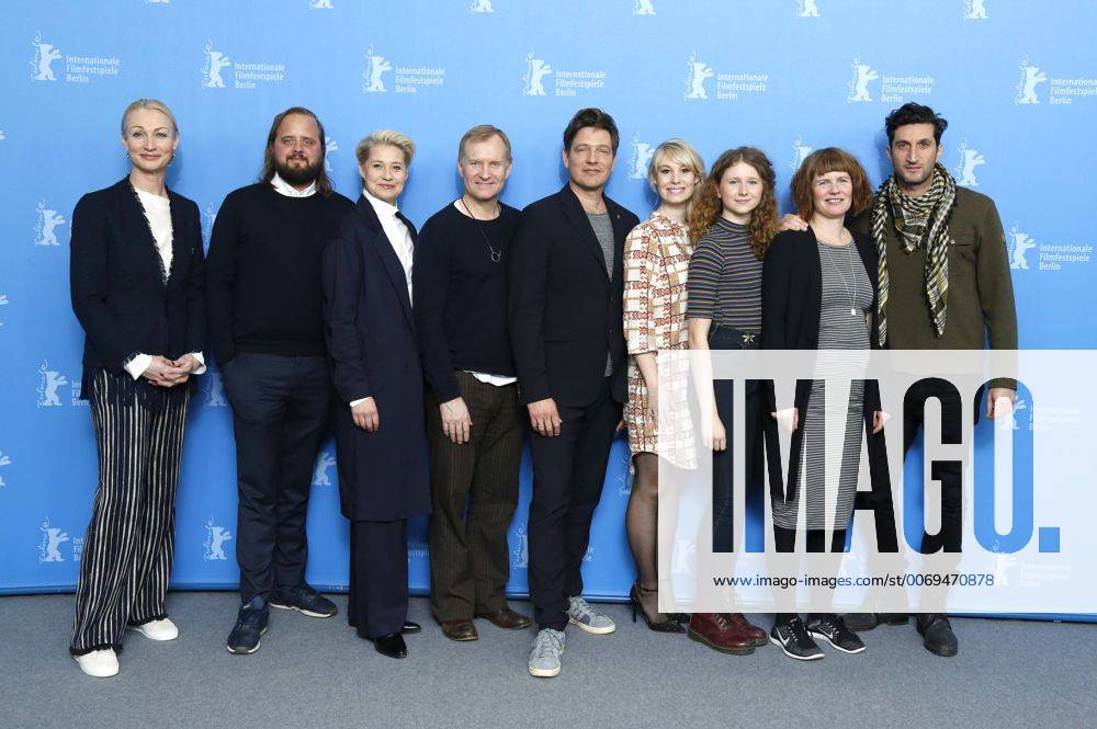 Sisse Graum Jorgensen, Magnus Millang, Trine Dyrholm, Ulrich Thomsen, Thomas Vinterberg, Helene Reingaard Neumann, Martha Sofie Wallstrom Hansen, Anne Gry Henningsen and Fares Fares during the Kollektivet The Commune Die Kommune photocall at the 66th Berlin International Film Festival Berlinale 2016 on February 17, 2016 in Berlin, Germany. Foto:xD.xBedrosianx xFuturexImage