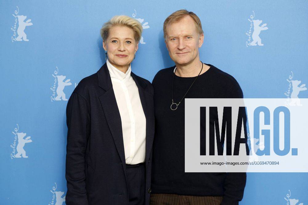 Trine Dyrholm and Ulrich Thomsen during the Kollektivet The Commune Die Kommune photocall at the 66th Berlin International Film Festival Berlinale 2016 on February 17, 2016 in Berlin, Germany. Foto:xD.xBedrosianx xFuturexImage