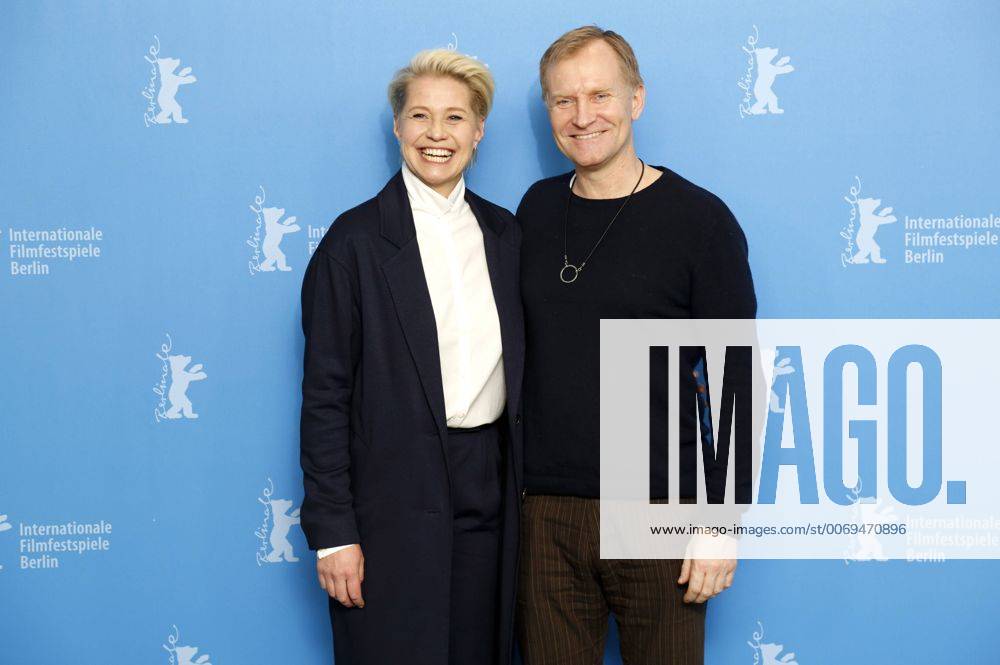 Trine Dyrholm and Ulrich Thomsen during the Kollektivet The Commune Die Kommune photocall at the 66th Berlin International Film Festival Berlinale 2016 on February 17, 2016 in Berlin, Germany. Foto:xD.xBedrosianx xFuturexImage