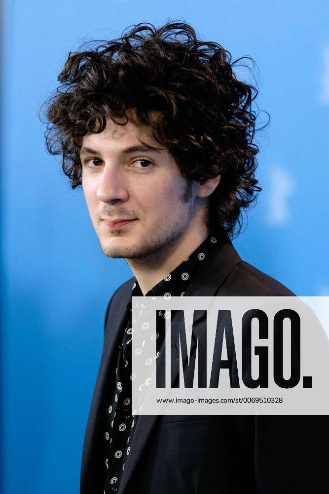 Schauspieler Vincent Lacoste während des Photo Calls zum Film -Saint Amour- anlässlich der 66. Internationalen Filmfestspiele Berlin snapshot-photography K.M.Krause