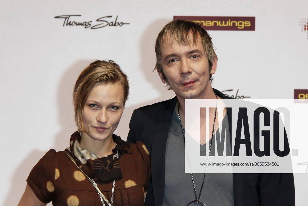 Rene Marik und Freundin Lana - Echo 2011 - 20.Verleihung des Deutschen Musikpreis in der Messe Berlin am 24.03.2011. Echo 2011