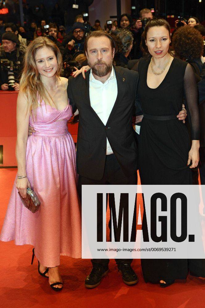 Julia Jentsch, Bjarne Mädel and director Anne Zohra Berrached attending the Award Ceremony of the 66th Berlin International Film Festival Berlinale 2016 at Berlinale Palast on February 20, 2016 in Berlin, Germany. Foto:xC.xNiehausx xFuturexImage