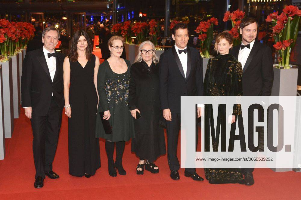 Nick James, Malgorzata Szumowska, Meryl Streep, Brigitte Lacombe, Clive Owen, Alba Rohrwacher and Lars Eidinger attending the Award Ceremony of the 66th Berlin International Film Festival Berlinale 2016 at Berlinale Palast on February 20, 2016 in Berlin, Germany. Foto:xC.xNiehausx xFuturexImage