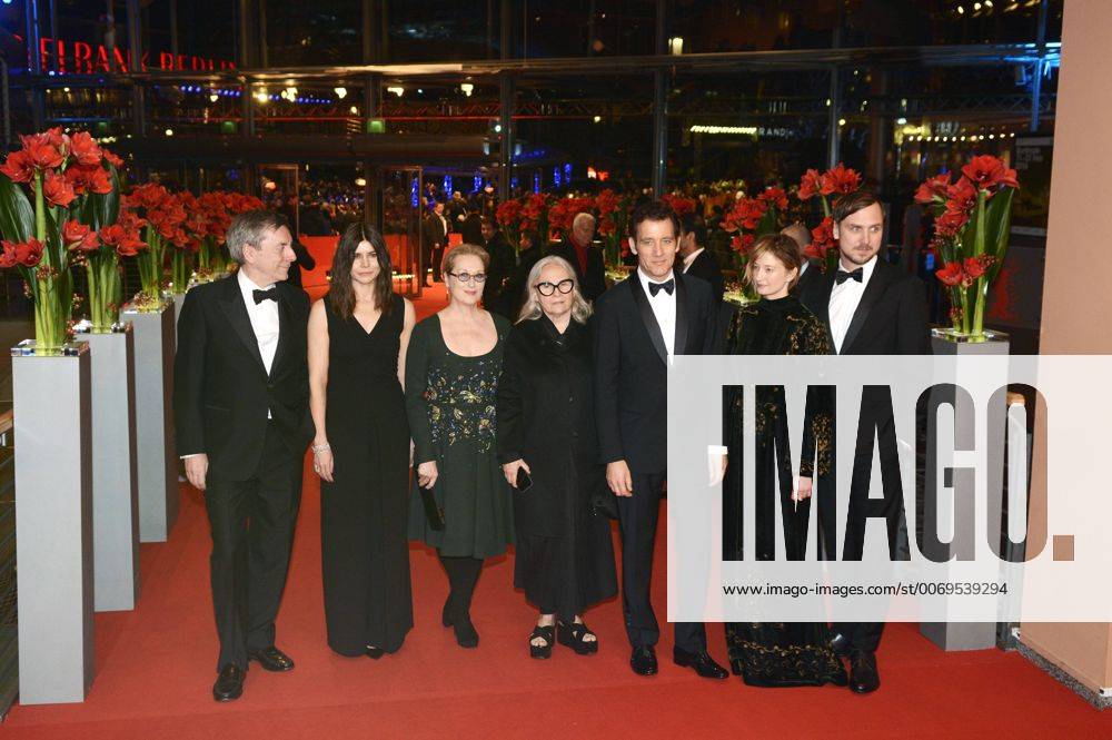 Nick James, Malgorzata Szumowska, Meryl Streep, Brigitte Lacombe, Clive Owen, Alba Rohrwacher and Lars Eidinger attending the Award Ceremony of the 66th Berlin International Film Festival Berlinale 2016 at Berlinale Palast on February 20, 2016 in Berlin, Germany. Foto:xC.xNiehausx xFuturexImage