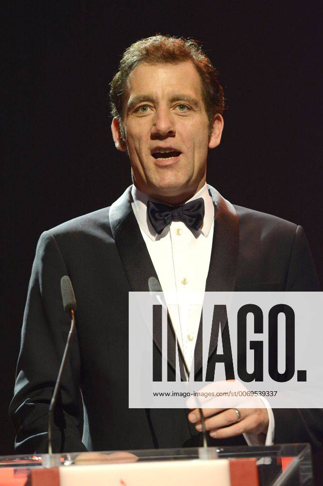 Clive Owen at the Award Ceremony of the 66th Berlin International Film Festival Berlinale 2016 at Berlinale Palast on February 20, 2016 in Berlin, Germany. Foto:xC.xNiehausx xFuturexImage