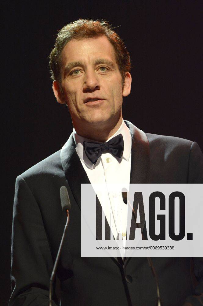 Clive Owen at the Award Ceremony of the 66th Berlin International Film Festival Berlinale 2016 at Berlinale Palast on February 20, 2016 in Berlin, Germany. Foto:xC.xNiehausx xFuturexImage