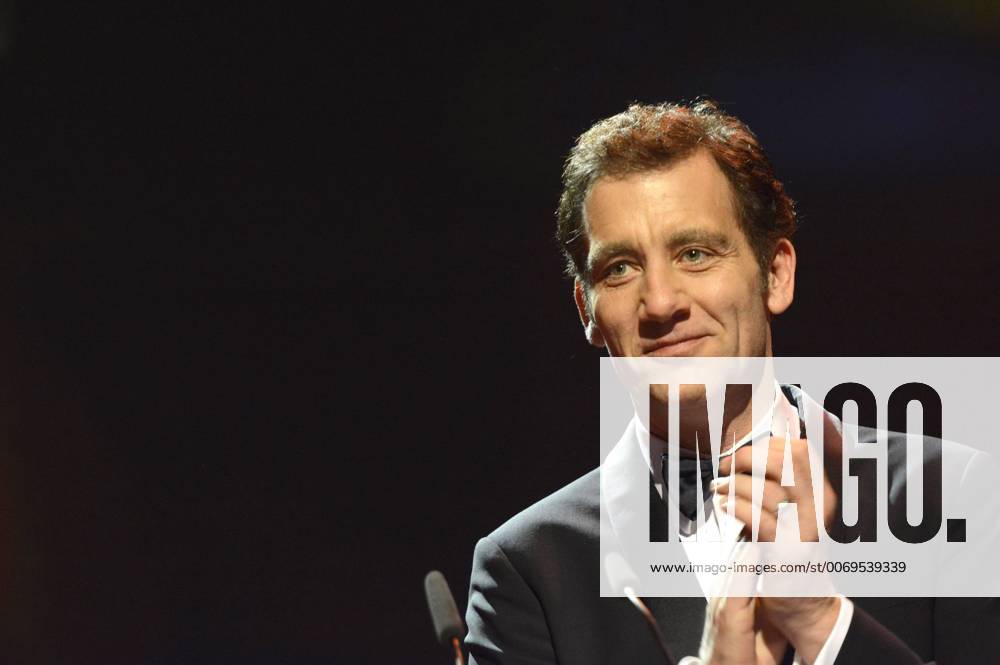 Clive Owen at the Award Ceremony of the 66th Berlin International Film Festival Berlinale 2016 at Berlinale Palast on February 20, 2016 in Berlin, Germany. Foto:xC.xNiehausx xFuturexImage