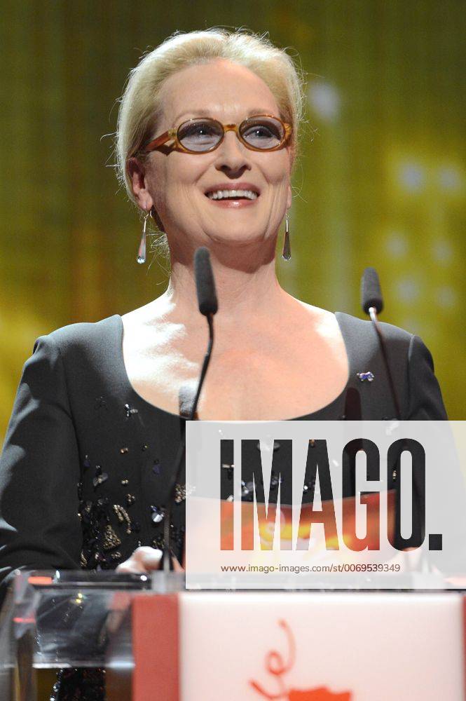 Meryl Streep at the Award Ceremony of the 66th Berlin International Film Festival Berlinale 2016 at Berlinale Palast on February 20, 2016 in Berlin, Germany. Foto:xC.xNiehausx xFuturexImage