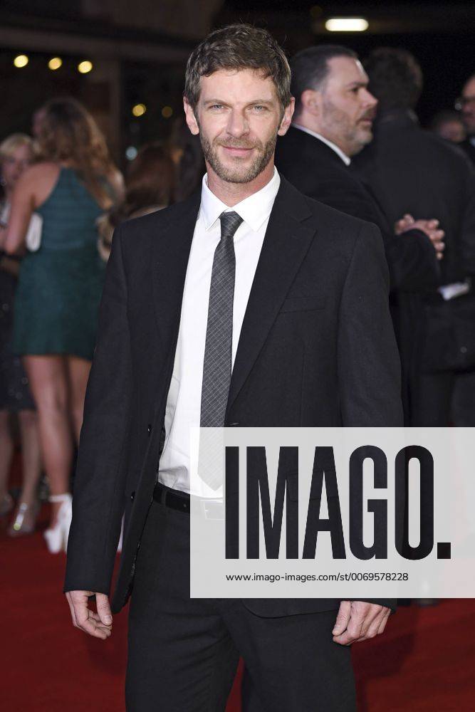 Sam Hazeldine bei der Premiere des Kinofilms Grimsby Der Spion und sein Bruder im Odeon Leicester Square. London, 22.02.2016 Sam Hazeldine Foto:xS.xFuturexImage