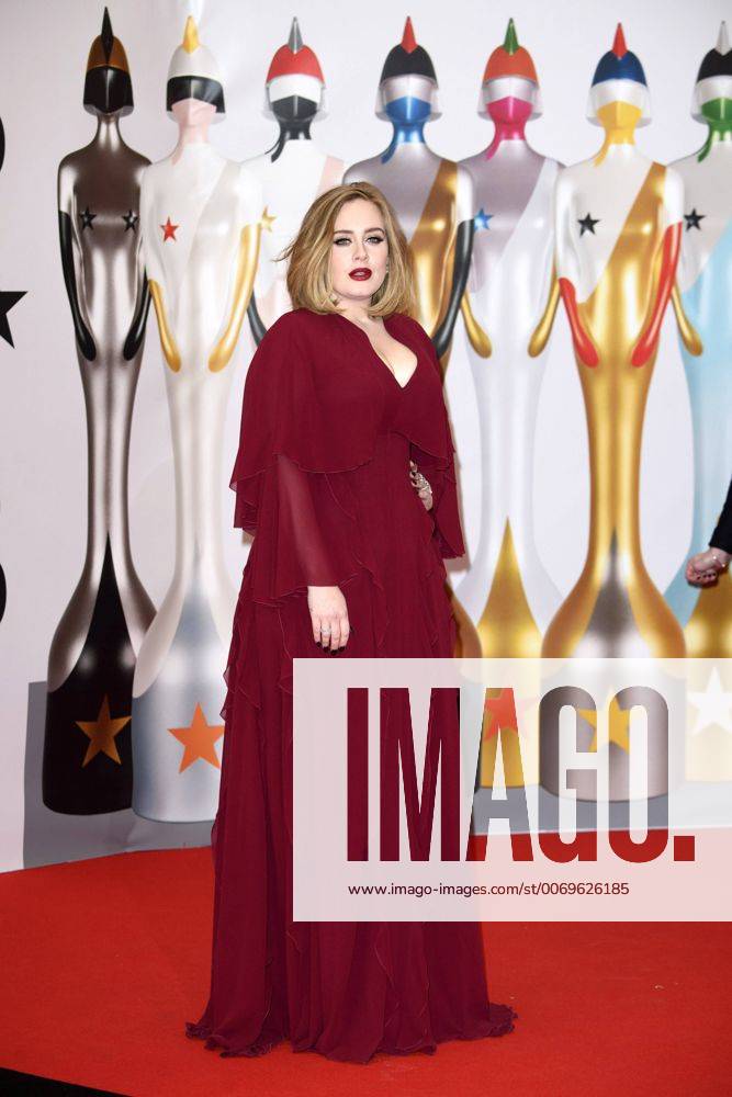 Adele bei den BRIT Awards 2016 in der O2 Arena. London, 24.02.2016 Adele Foto:xS.xFuturexImage
