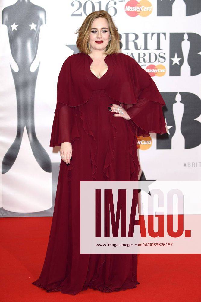 Adele bei den BRIT Awards 2016 in der O2 Arena. London, 24.02.2016 Adele Foto:xS.xFuturexImage