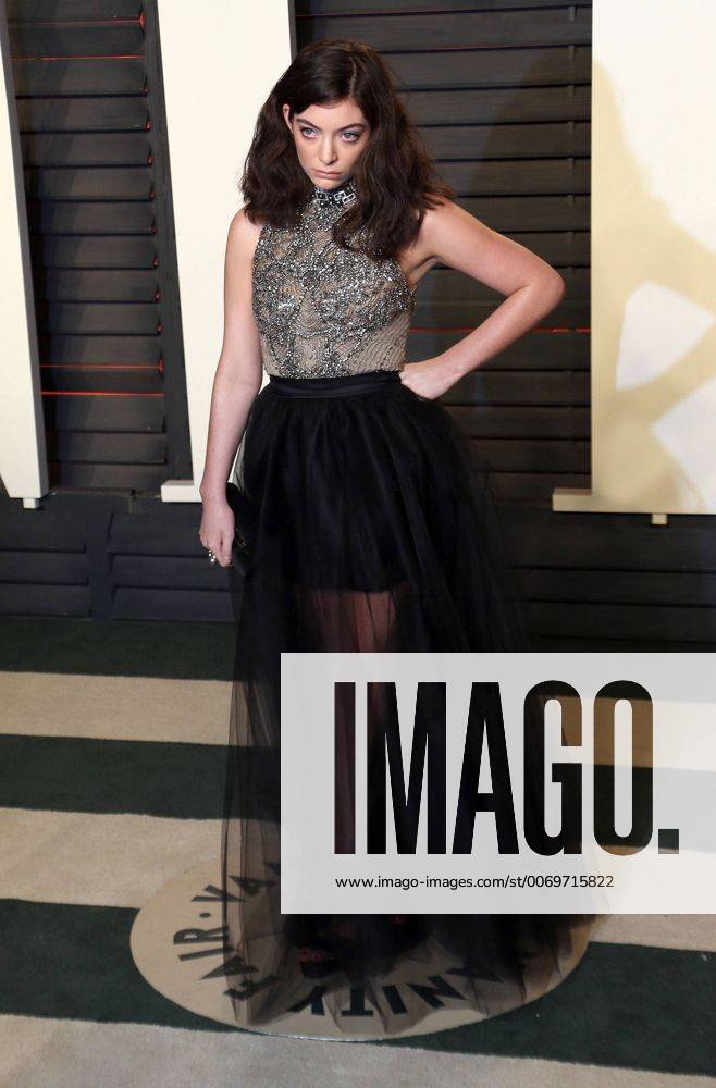 Beverly Hills, CA, United States - 28 February 2016 - Beverly Hills, California - Lorde. 2016 Vanity Fair Oscar Party hosted by Graydon Carter following the 88th Academy Awards held at the Wallis Annenberg Center for the Performing Arts. Photo Credit: Beverly Hills United States - ZUMAs123