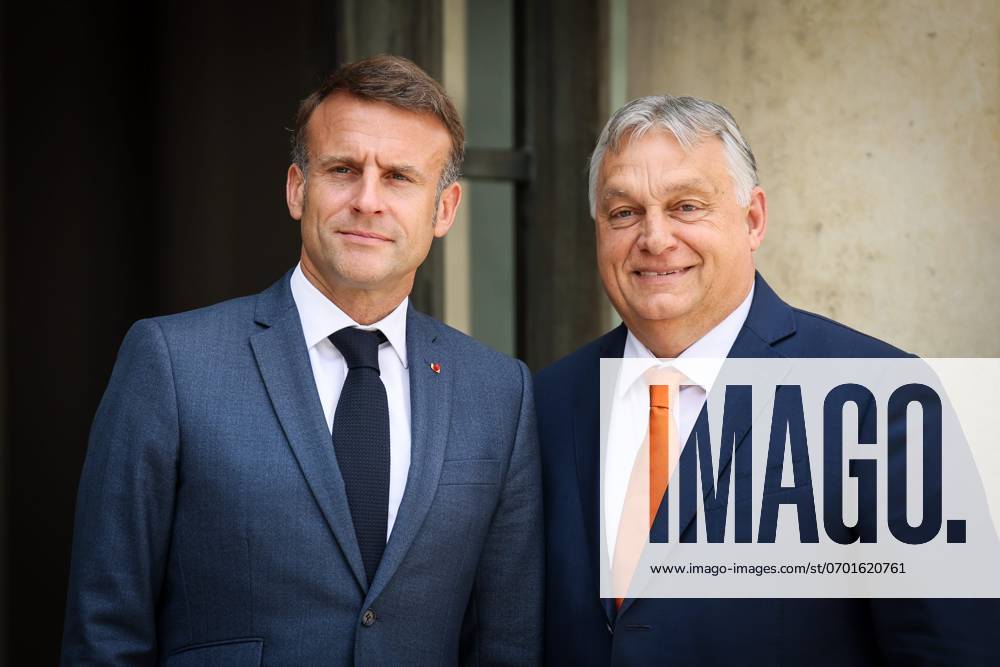 LE PREMIER MINISTRE DE HONGRIE A LELYSEE Thomas Padilla MAXPPP Paris FRANCE 26 06 2024 Paris, FRANCE LE PRESIDENT DE LA REPUBLIQUE, EMMANUEL MACRON RECOIT LE PREMIER MINISTRE DE HONGRIE, VIKTOR ORBAN AU PALAIS DE LELYSEE French President, Emmanuel Macron receives Hungarys Prime Minister Viktor Orban at the Elysee Palace in Paris, on June 26, 2024 Paris FRANCE