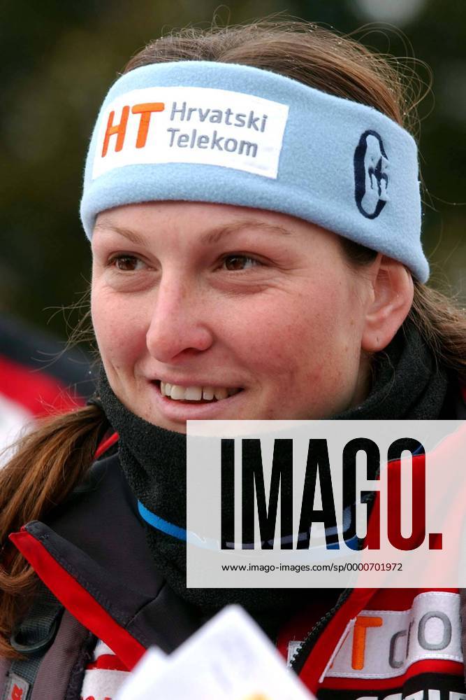 Janica Kostelic (Kroatien) Alpiner Skilauf Damen Weltcup 2002 2003, Welt-Cup, Worldcup, World, WC, Ski Alpin, Skisport, Abfahrt Porträt Lenzerheide
