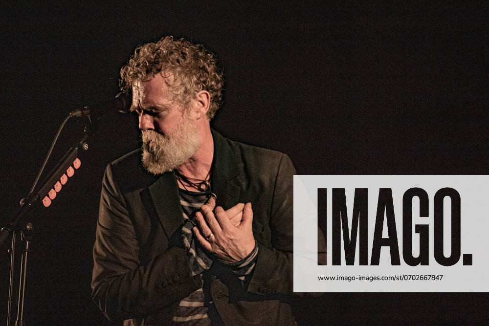 Italy: Glen Hansard live in Bologna Irish singer Glen Hansard started his Italian tour from Bologna. bolgona Emilia Romagna Italy