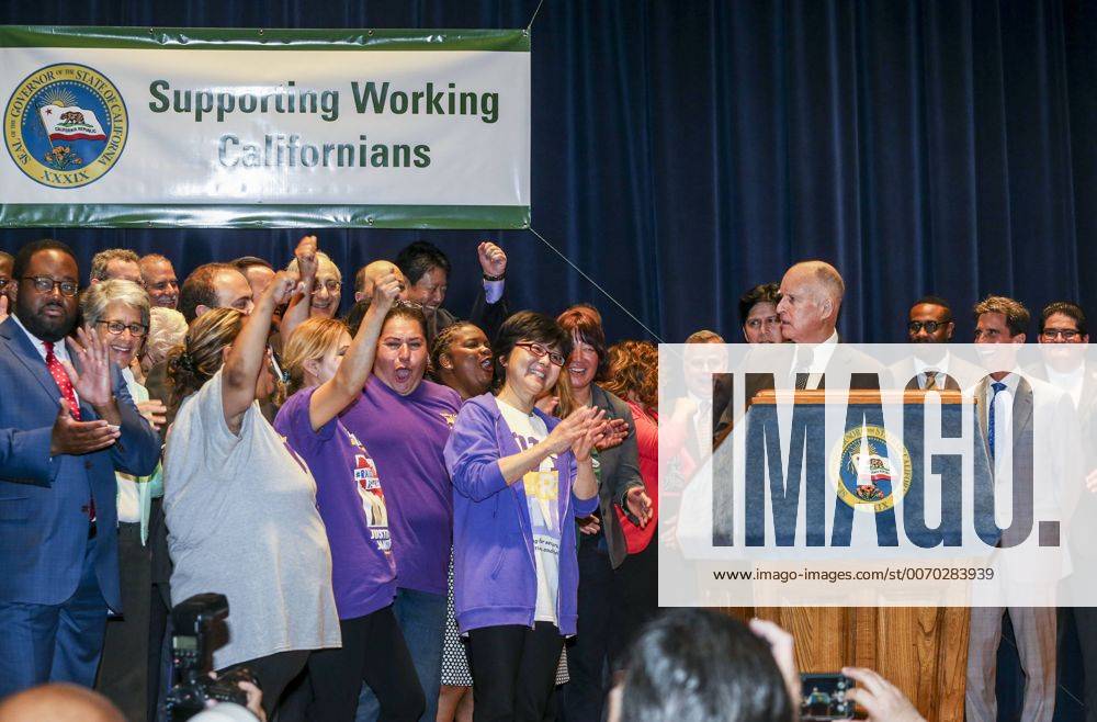 Los Angeles, California, U.S - Governor Jerry Brown joins supporters from across the state in Los Angeles on Monday April 4, 2016, to sign landmark legislation passed by both houses of the Legislature last week à SB 3. The SB 3 makes California the first state in the nation to commit to raising the minimum wage to $15 per hour statewide. Under the plan, minimum wage will rise to $10.50 per hour on January 1, 2017 for businesses with 26 or more employees, and then rises each year until reaching $15 per hour in 2022. This plan also recognizes the contributions of small businesses à those with 25 or fewer employees à to California s economy and allows additional time for these employers to phase in the increases. Los Angeles U.S. - ZUMAc68_