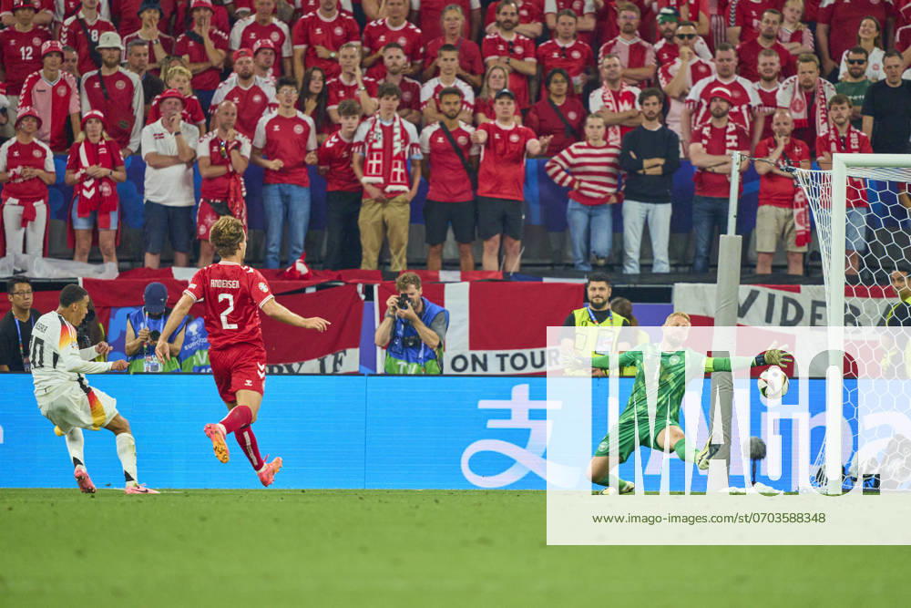 Jamal Musiala, DFB 10 scores, shoots goal , Tor, Treffer, Torschuss, 2-0 in the best of 16 match GERMANY - DENMARK of the UEFA European Championships 2024 on Jun 29, 2024 in Dormund, Germany.