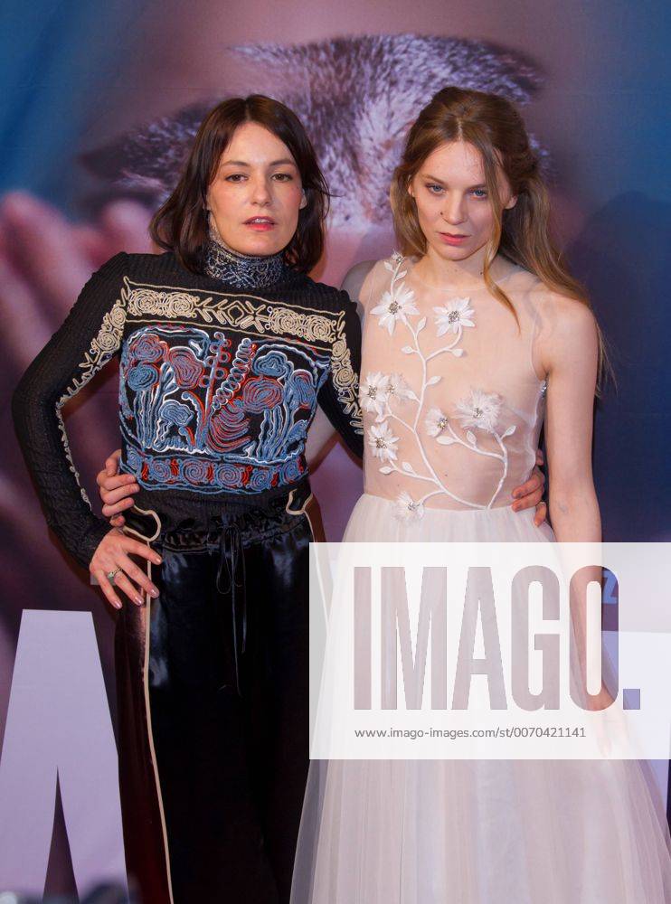 Nicolette Krebitz und Lilith Stangenberg - Premiere WILD im Kino International in Berlin am 12.04.2016. Premiere Wild
