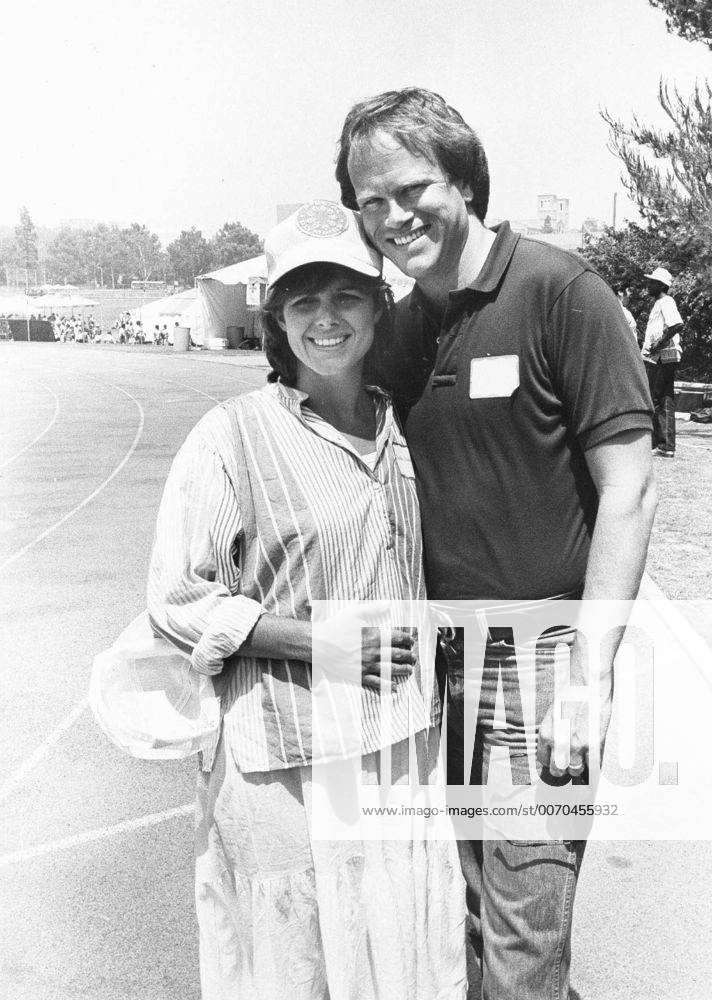 SUSAN ST JAMES with Dick Ebersol. - ZUMAg49_