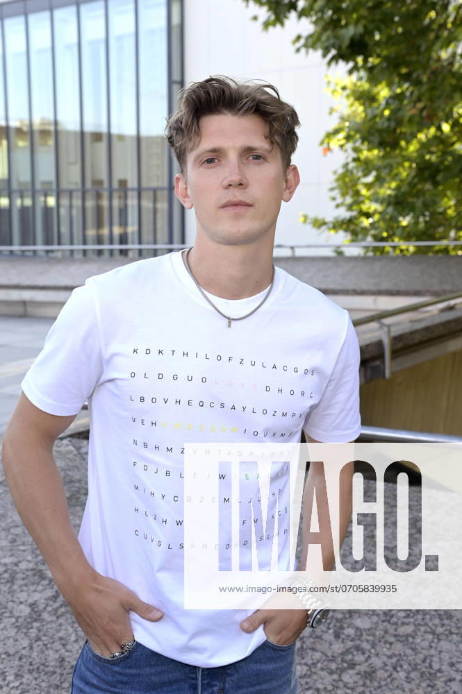 Lennart Betzgen at the Dawid Tomaszewski presentation and exhibition opening Excess In Elegance at the Berlin Fashion Week S S 2025 at the Kunstgewerbemuseum Berlin, 03 07 2024 Foto:xF.xFuturexImagex tomaszewski_4768
