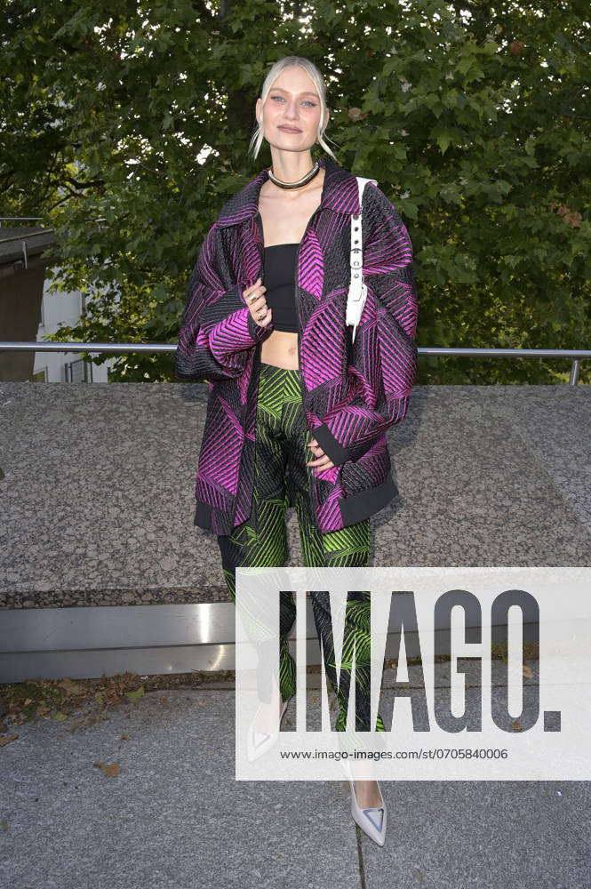 Carolin Niemczyk from Glasperlenspiel at the Dawid Tomaszewski presentation and exhibition opening Excess In Elegance at the Berlin Fashion Week S S 2025 at the Kunstgewerbemuseum Berlin, 03 07 2024 Foto:xF.xFuturexImagex tomaszewski_4782