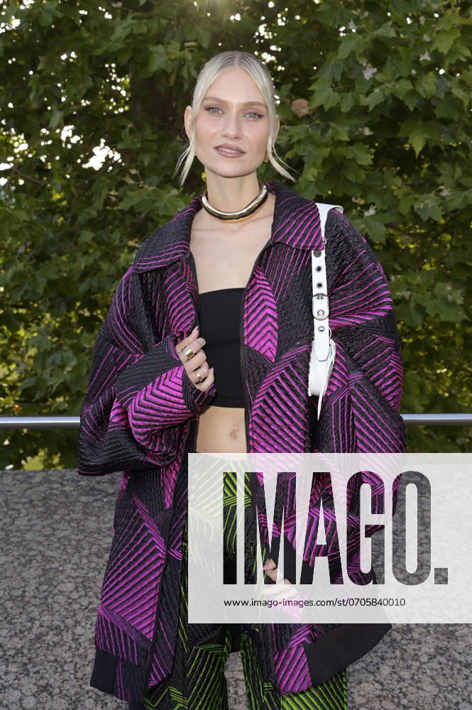Carolin Niemczyk from Glasperlenspiel at the Dawid Tomaszewski presentation and exhibition opening Excess In Elegance at the Berlin Fashion Week S S 2025 at the Kunstgewerbemuseum Berlin, 03 07 2024 Foto:xF.xFuturexImagex tomaszewski_4783