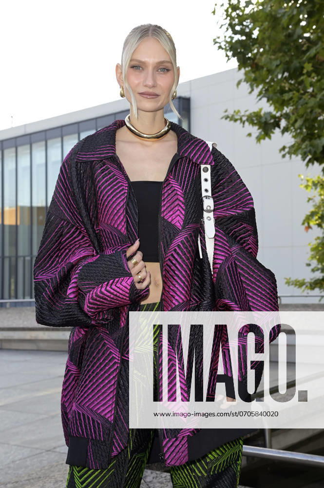 Carolin Niemczyk from Glasperlenspiel at the Dawid Tomaszewski presentation and exhibition opening Excess In Elegance at the Berlin Fashion Week S S 2025 at the Kunstgewerbemuseum Berlin, 03 07 2024 Foto:xF.xFuturexImagex tomaszewski_4786
