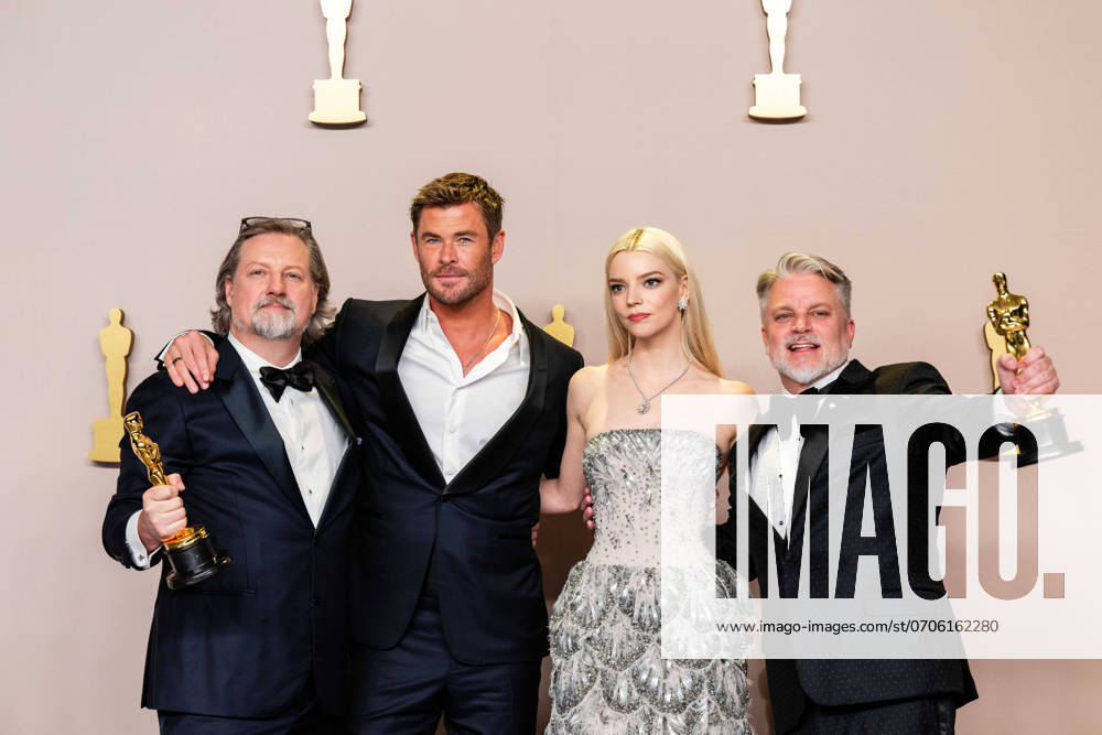 Anya Taylor-Joy, Archivbilder 96th Oscars, Academy Awards Dave Mullins and Brad Booker pose backstage with the OscarÂ® for Animated Short Film and Chris Hemsworth and Anya Taylor-Joy during the live ABC telecast of the 96th OscarsÂ® at DolbyÂ® Theatre at Ovation Hollywood on Sunday, March 10, 2024.,