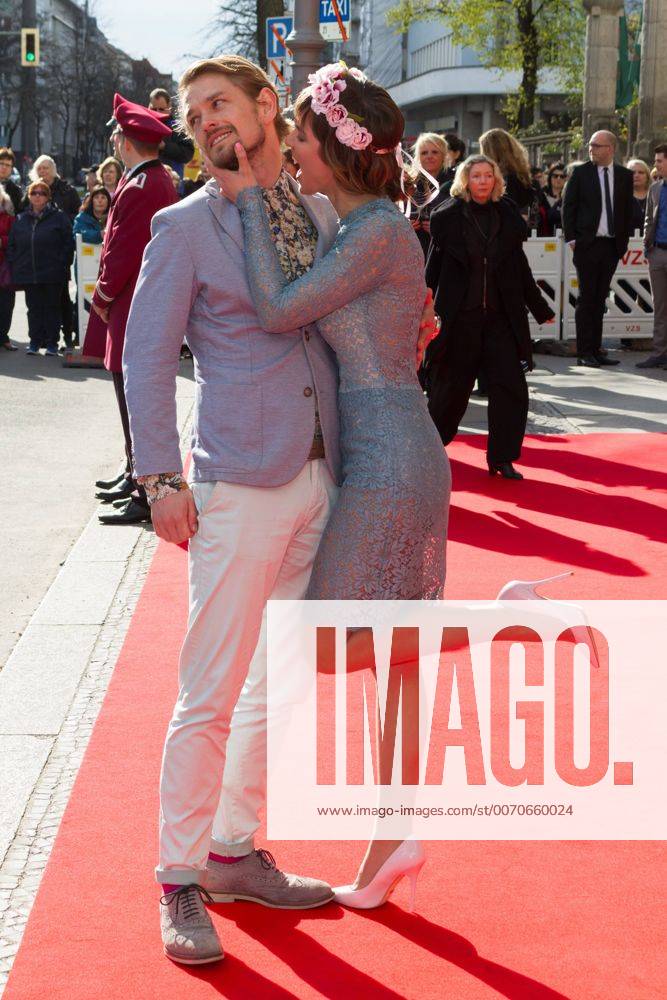Isabell Horn mit Freund Jens Ackermann - Premiere Tanz der Vampire - Das Musical im Stage Theater des Westens in Berlin am 24.04.2016. Premiere Tanz der Vampire