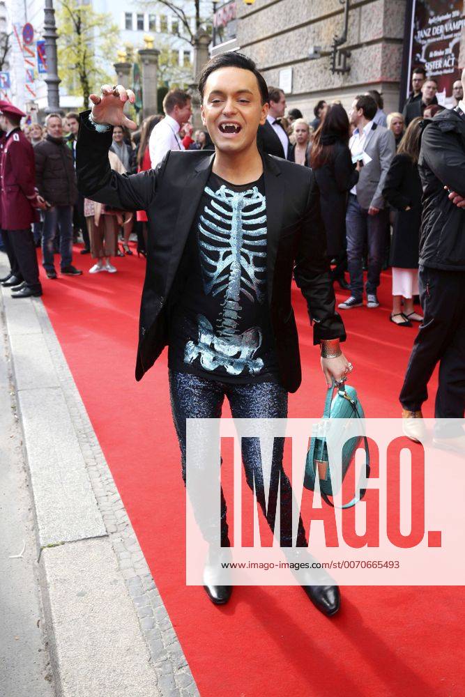 Julian F. M. Stoeckel bei der Premiere des Musicals Tanz der Vampire im Theater des Westens. Berlin, 24.04.2016 Foto:xS.xGabschx xFuturexImage